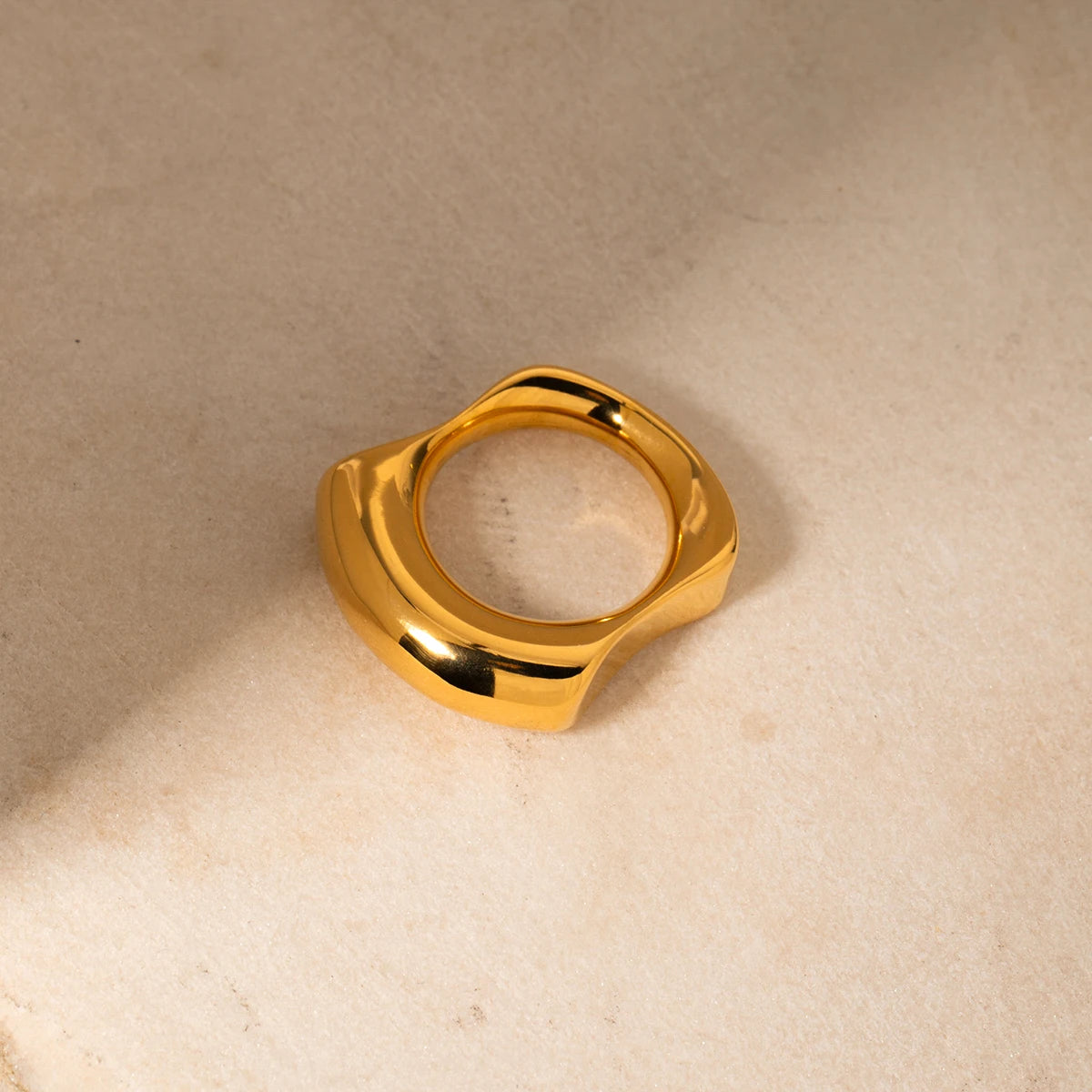 Minimalist Ring